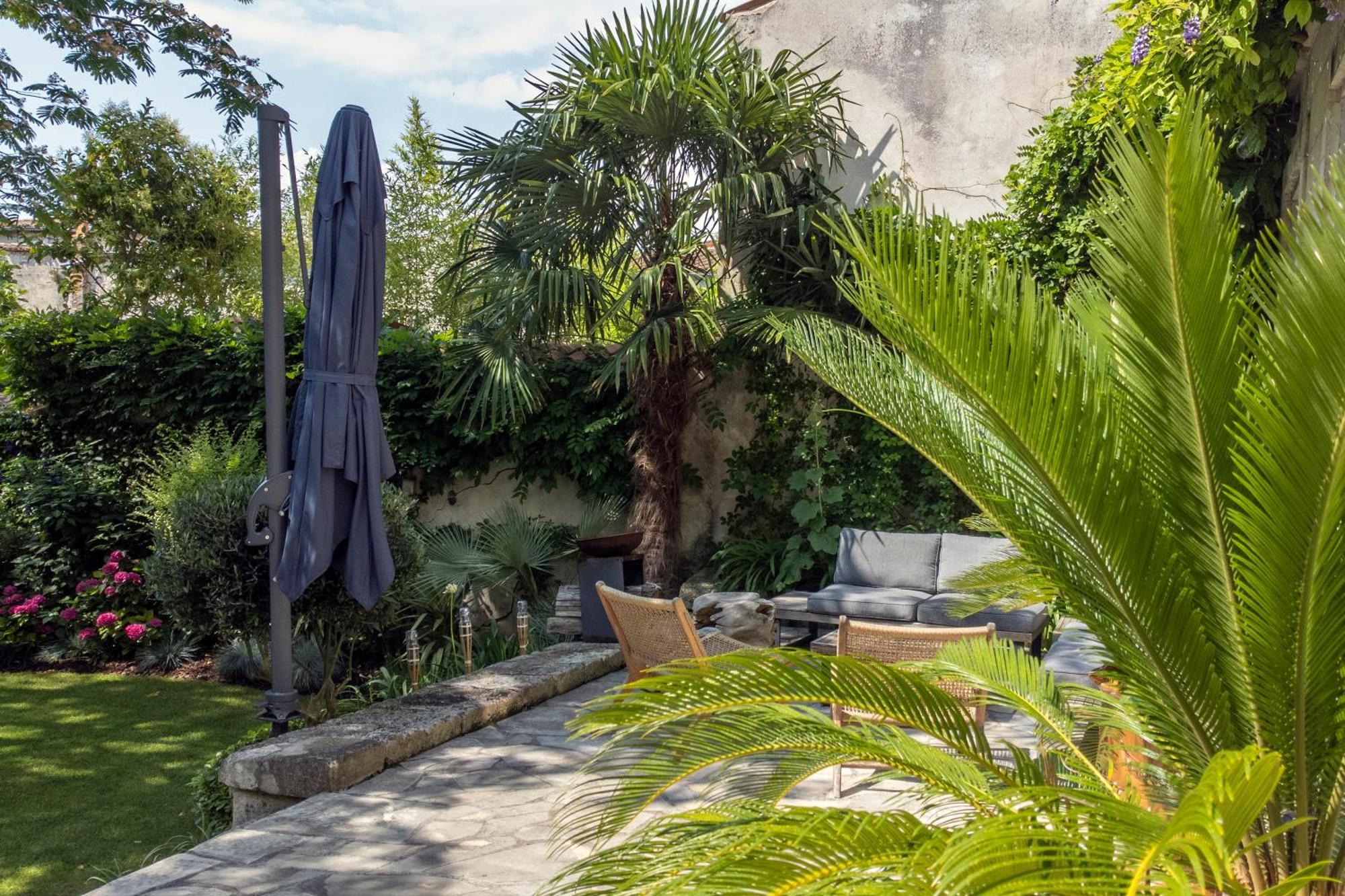 Escale Rochelaise B&B, Spa Bain Nordique Et Sauna Tonneau La Rochelle  Exterior photo